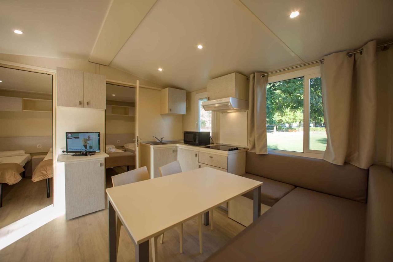 Mobilehomes In Sirmione/Gardasee 22177 المظهر الخارجي الصورة