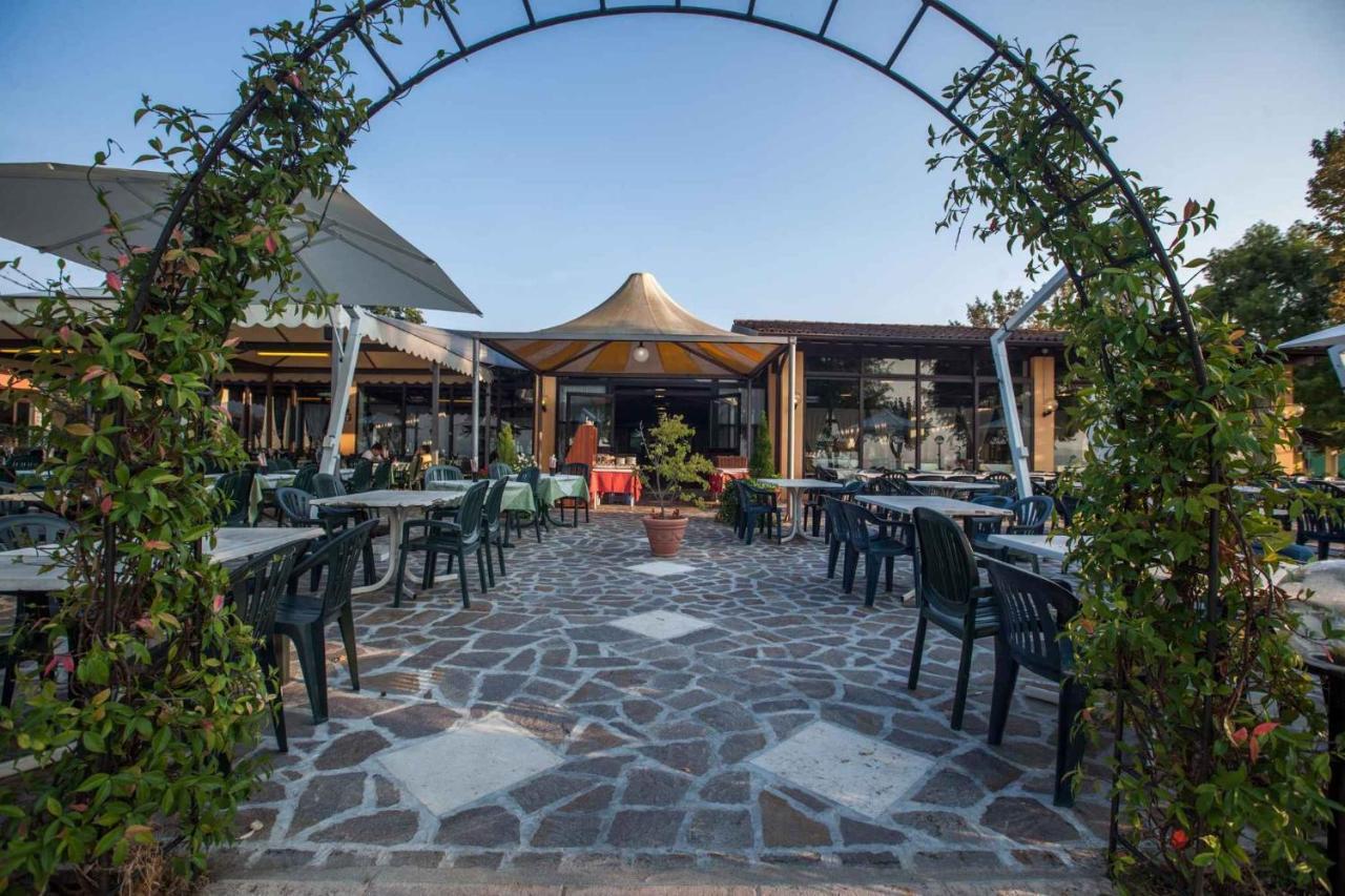 Mobilehomes In Sirmione/Gardasee 22177 المظهر الخارجي الصورة