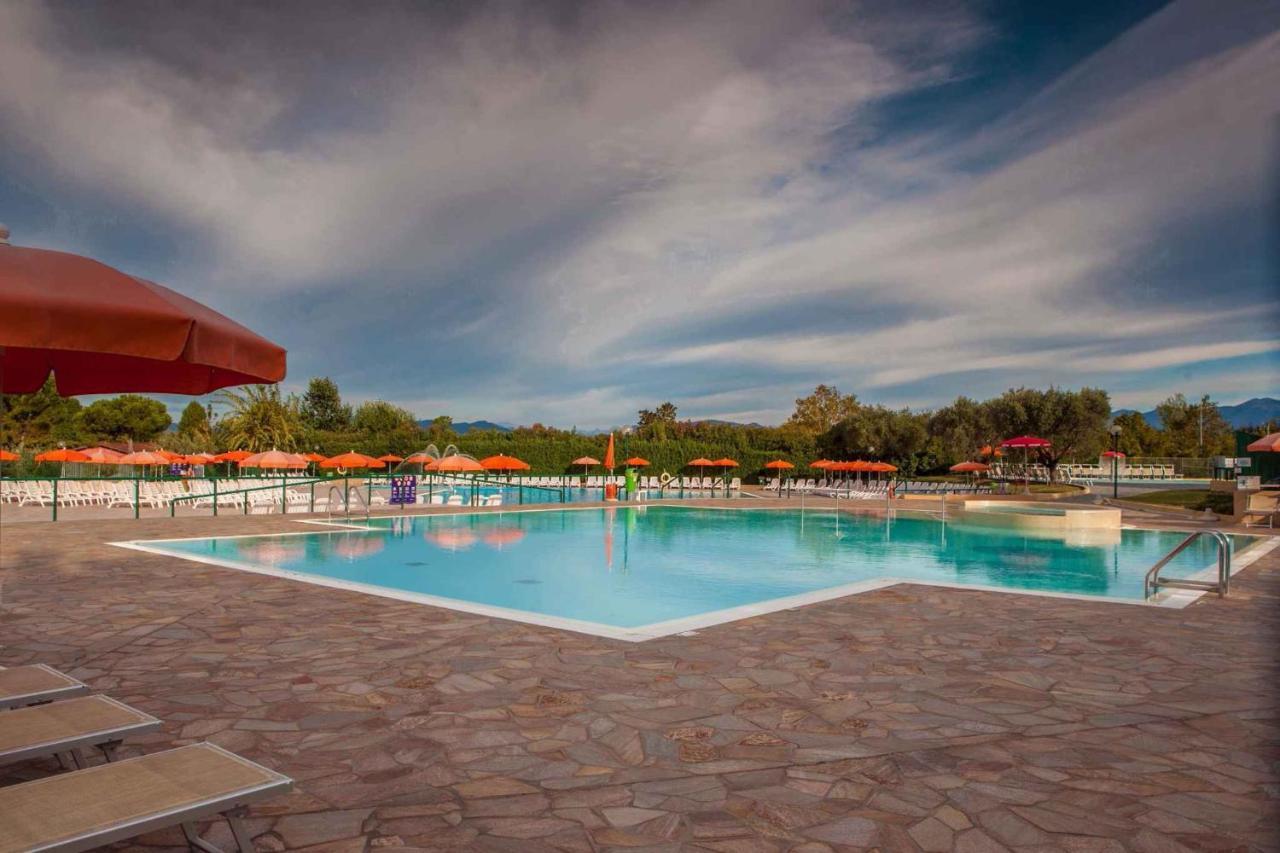 Mobilehomes In Sirmione/Gardasee 22177 المظهر الخارجي الصورة